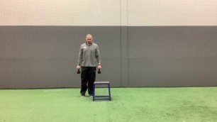 'Step Up - Crossover (2 Dumbbell)'