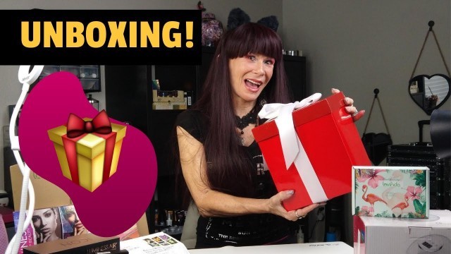 Unboxing Lots of AMAZING Beauty products!