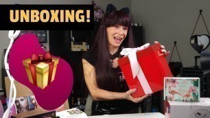 Unboxing Lots of AMAZING Beauty products!