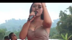 'BIDUAN MONTOK - DANGDUT HOT - BOJO GALAK (BODY ADUHAI)...!!!!!'