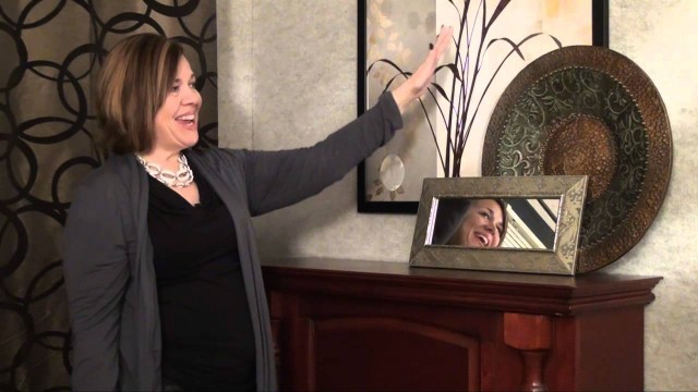 Home Decorating: Mantle Decoration