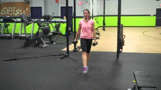 'Dumbbell Crossover Lunge forward'