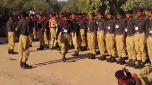 'Sindh police getting fitness training very strongly #PoliceTrainingPakistan #sindhpolice #ptp'