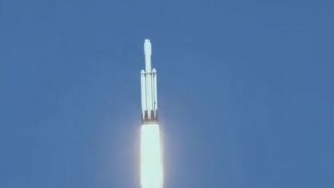 SPACEX FALCON HEAVY Launch Plus Booster Landings