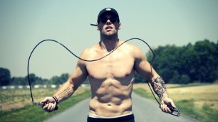 '5 Reasons You Keep Tripping Over Your Rope'