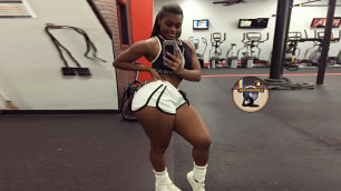 'Black Fitness models - Grow your glutes with SCOOPS - The secret to building curves'