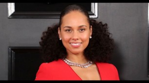 Alicia Keys Uses This Powerful Mask to Keep Her Complexion Blemish-Free