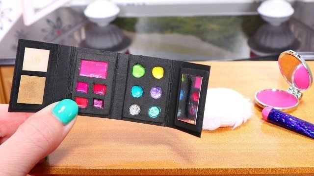 DIY Makeup Beauty Box for Dolls