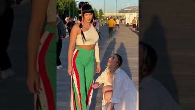 'American fitness girl elevator prank VIDEO funny reaction tiktok meme #shorts'