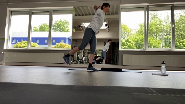 'Avant fitness Bremen Training für einen starker Rumpf mit Claudia'