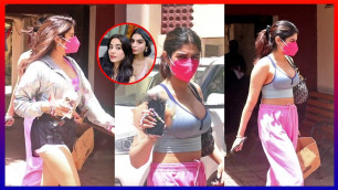 'Janhvi Kapoor & Khushi Kapoor Spotted Outside Pilates Gym Santacruz | Raaga Tv'