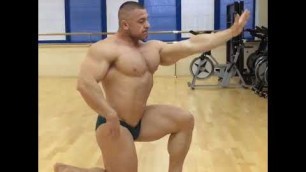 'Mature Muscle daddy Sergey Yatsiuk (Ukraine) rehearsing poses.'