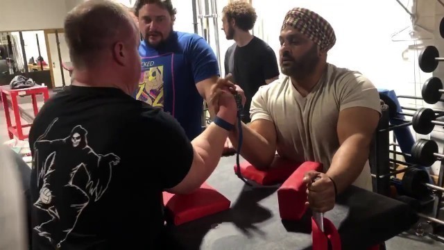 'John milne vs Harpreet practice at fortis gym'