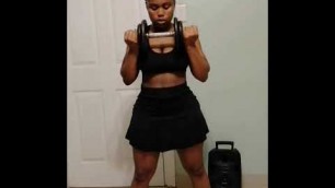 'Fitness babe arm workout'