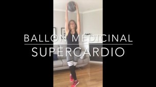 'Exercices pour muscles fessiers avec ballon médicinal'