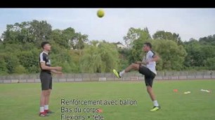 'Renforcement football bas du corps avec ballon'