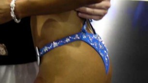 'fitness babe at arnold.MP4'