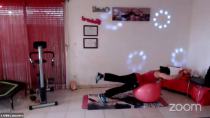 '12/30 Pour travailler la chaine postérieure: 4 EXERCICES AVEC BALLON'