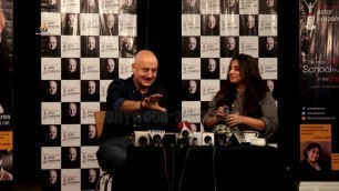'Vidya Balan Visits Anupam Kher\'s Acting School To Motivate Students.'