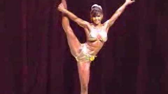 'Cute asian fitness babe: Young Soen Jung'