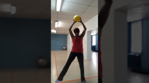 'L\'échauffement spécifique avec ballon'