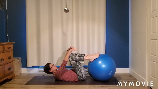 '3 exercices de renforcement des jambes avec ballon - Niveau intermédiaire'