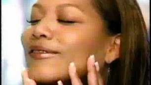 'Queen Latifah For CoverGirl Make-Up'