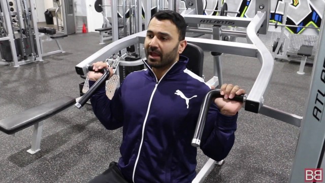 'How to do Shoulder Press Machine! (Hindi / Punjabi)'