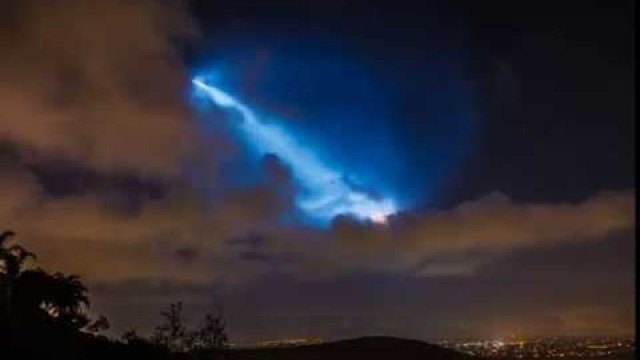 SpaceX Night Launch Timelapse