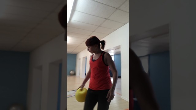 'Renforcement musculaire des cuisses abdo fessiers avec ballon ( 2ème partie )'